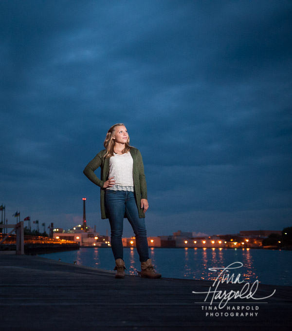 downtown Green Bay senior pictures by Tina Harpold Photography